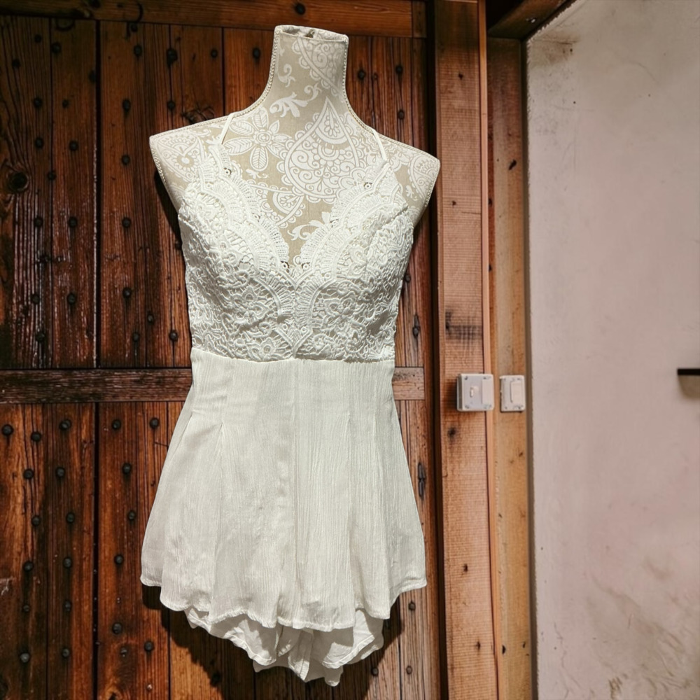 Lulus White Lace V-Neck Halter Backless Romper
